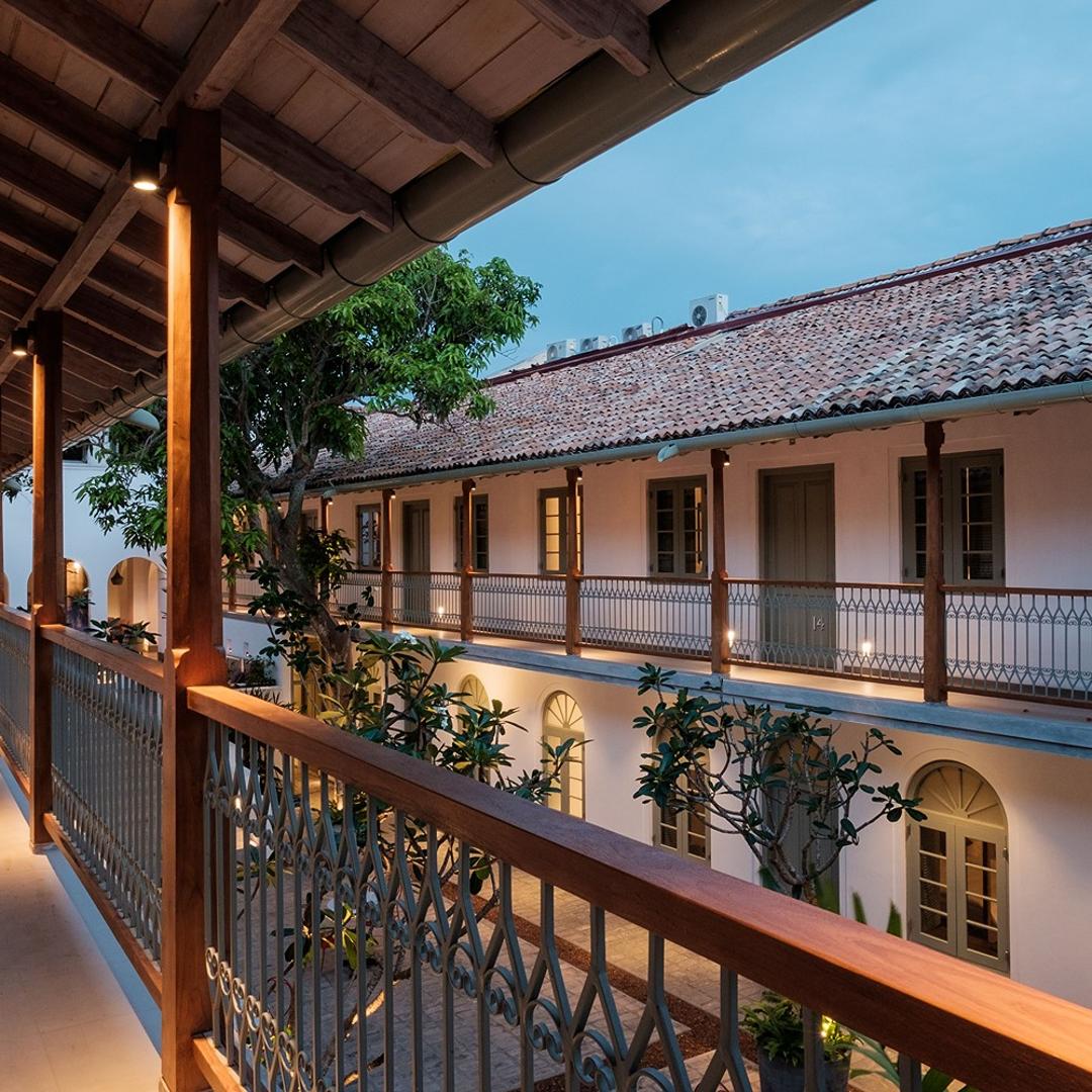 Fort Bazaar Galle corridor exterior view