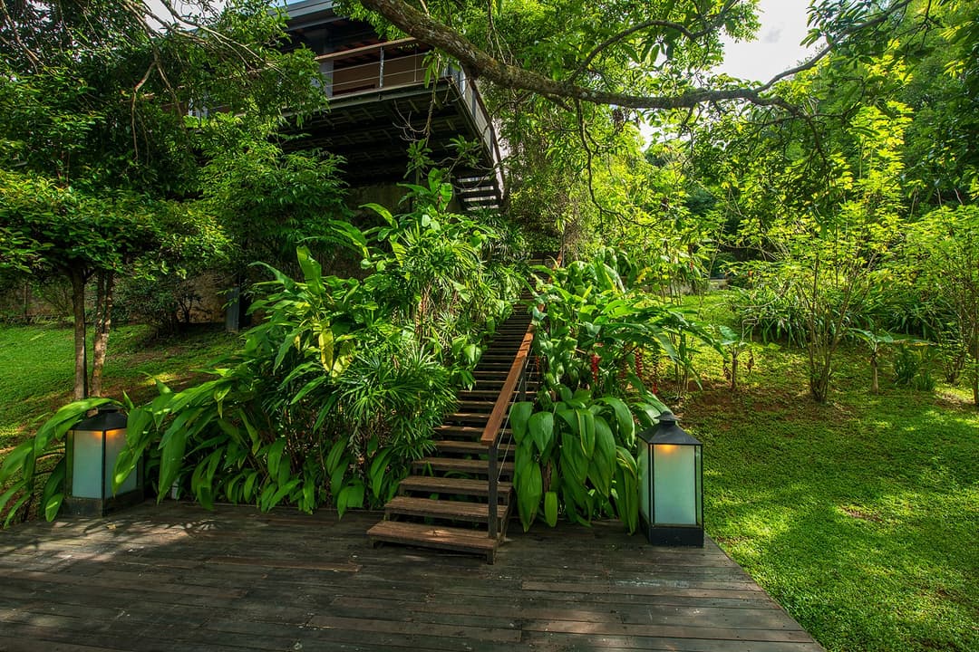 Celeste Bolgoda private jetty walkway through tropical garden to Bolgoda Lake
