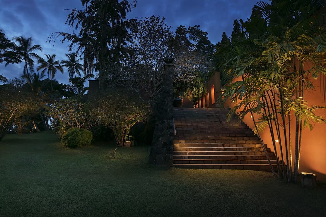 Kahanda Kanda entrance stairs illuminated at night