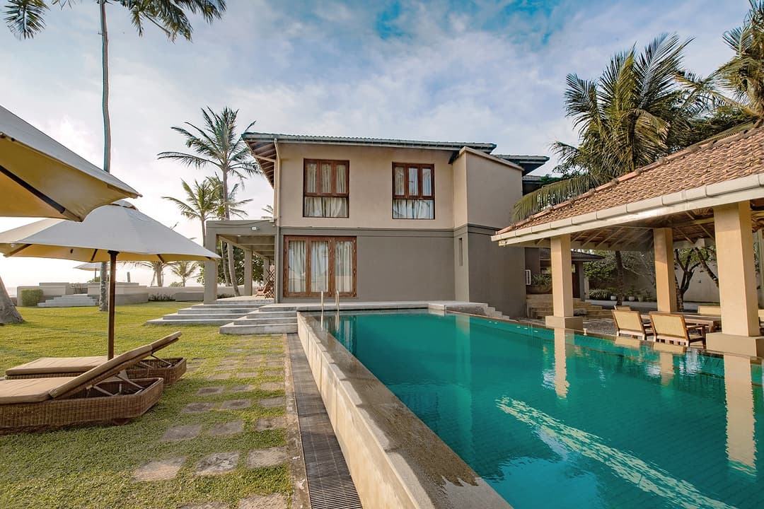 Cottage Kabalana pool with villa facade and tropical garden, Ahangama, Sri Lanka