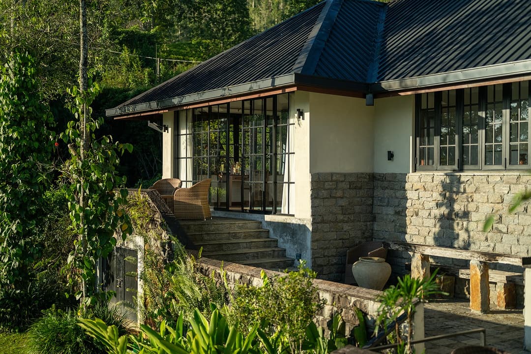 Camellia Hills stone exterior with climbing creeper, Dickoya, Sri Lanka