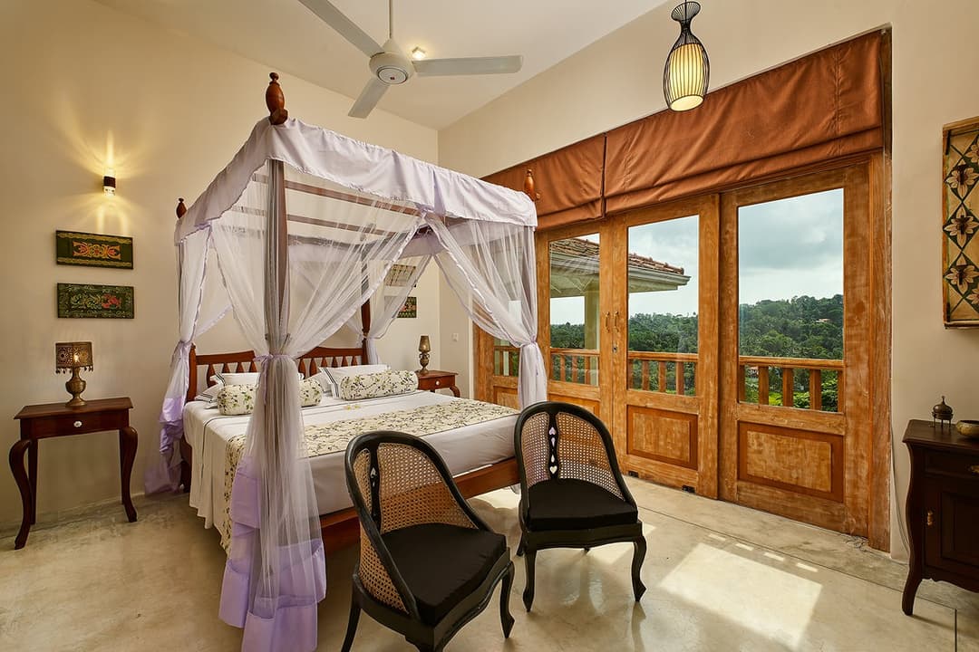 Cosy Room four-poster bed angle, Divine Villa Talpe