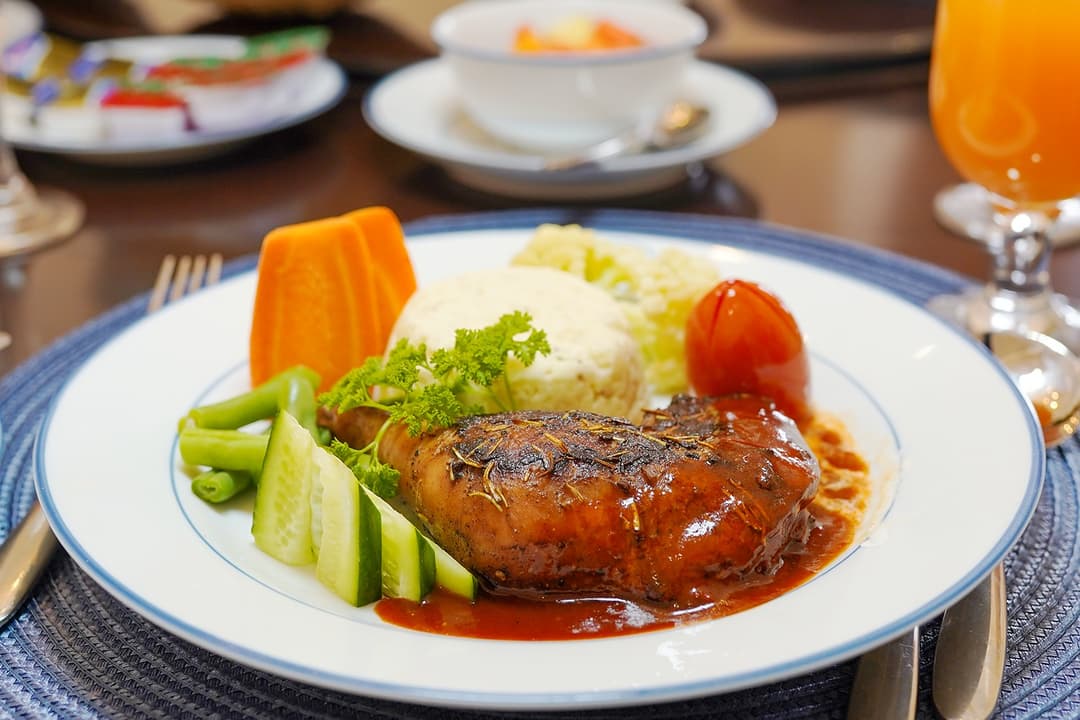 Plated main course, The Mystique Nuwara Eliya dining