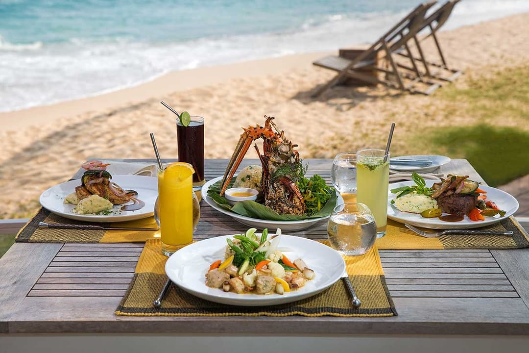Beachfront seafood dining, Sri Sharavi Mirissa