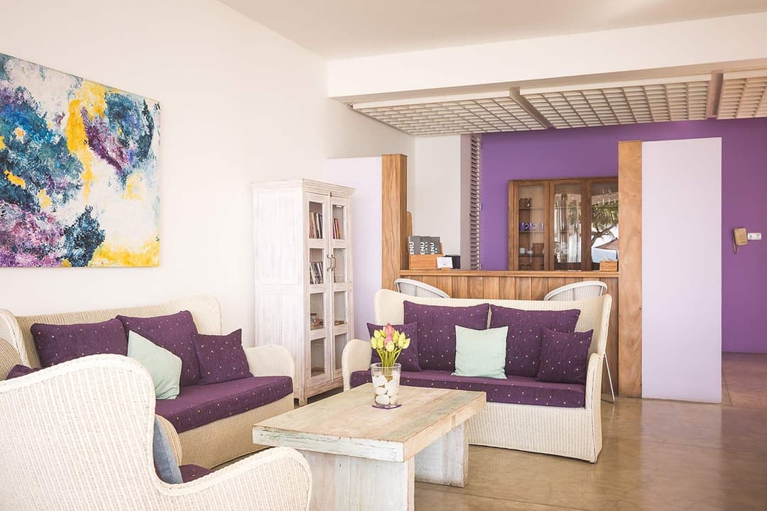 Amethyst villa dining space, Sri Sharavi Mirissa