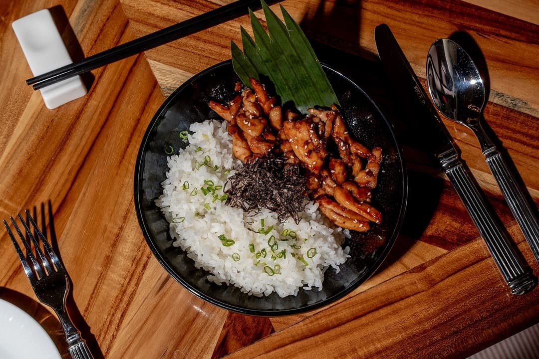 Rice bowl on black plate, Padmaraga Galle Fort restaurant