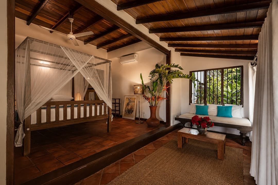 Koggala Lake bedroom with canopy bed interior