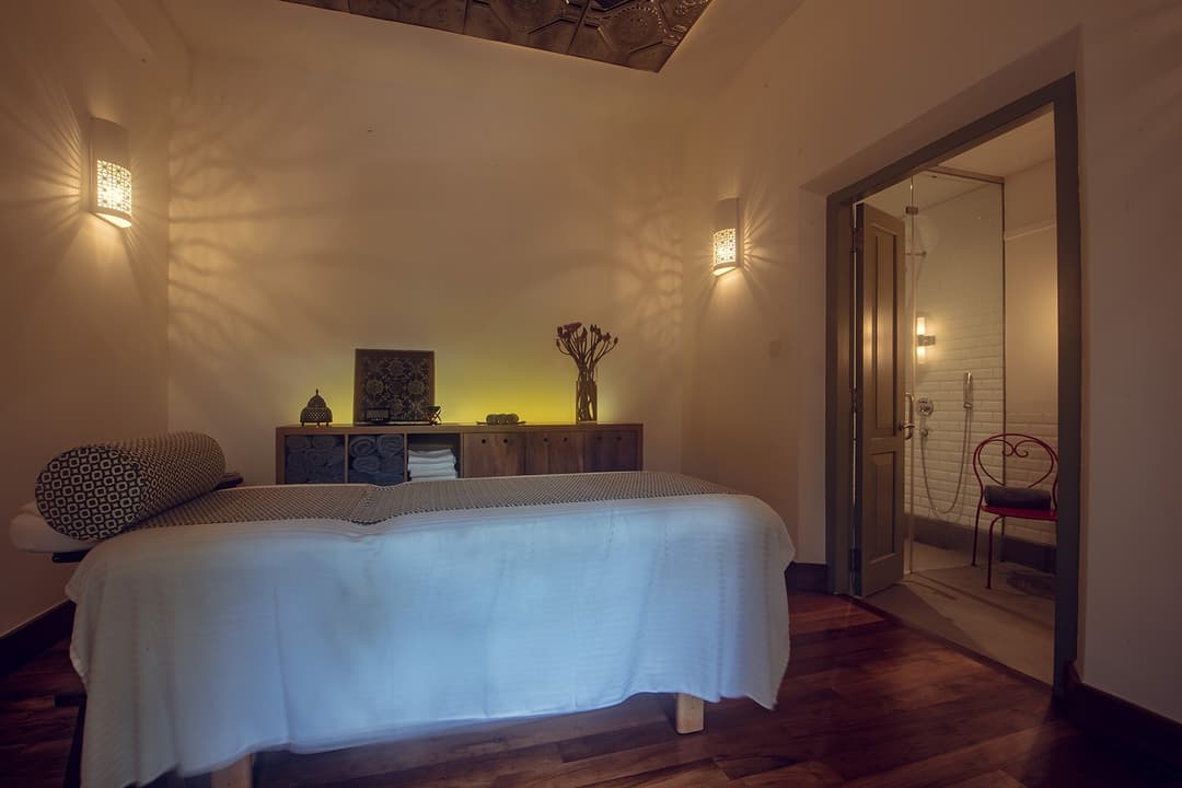 Fort Bazaar Galle Z Spa treatment room
