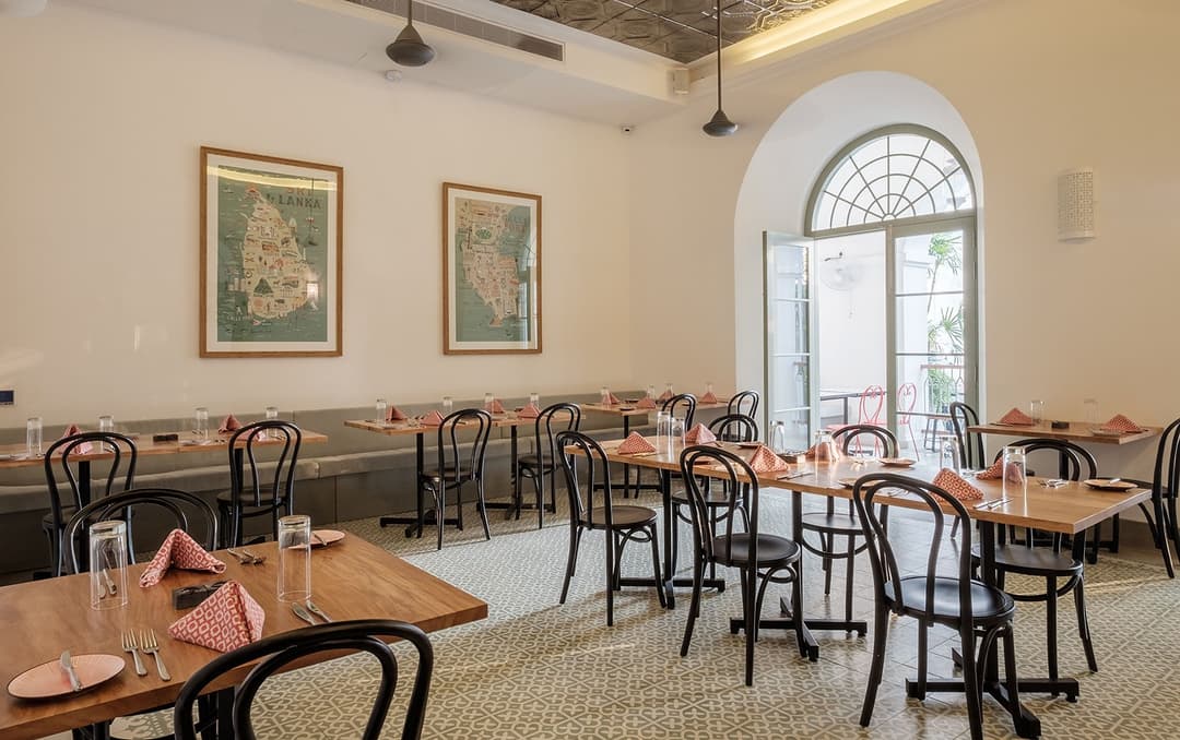 Fort Bazaar Galle restaurant dining room interior