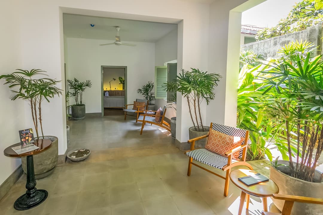 Fort Bazaar Galle reception lobby interior