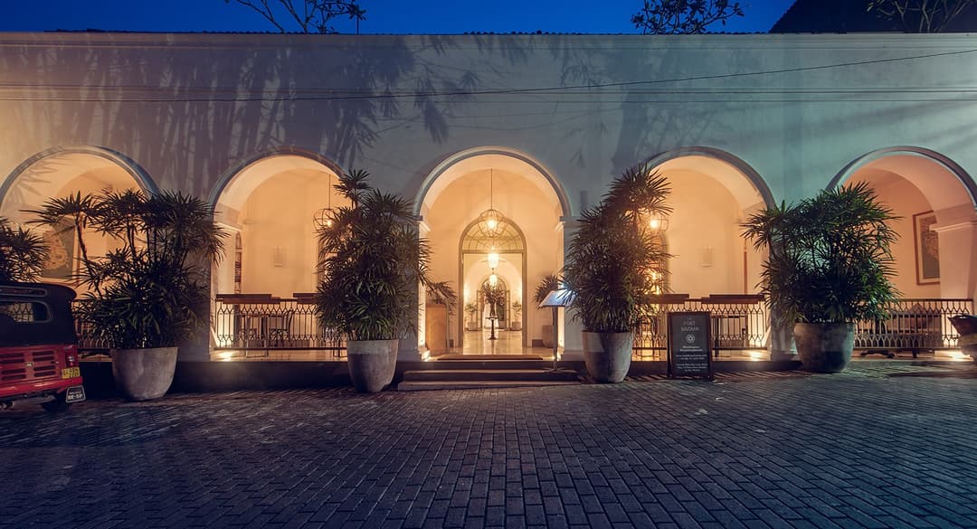 Fort Bazaar Galle arched entrance at night