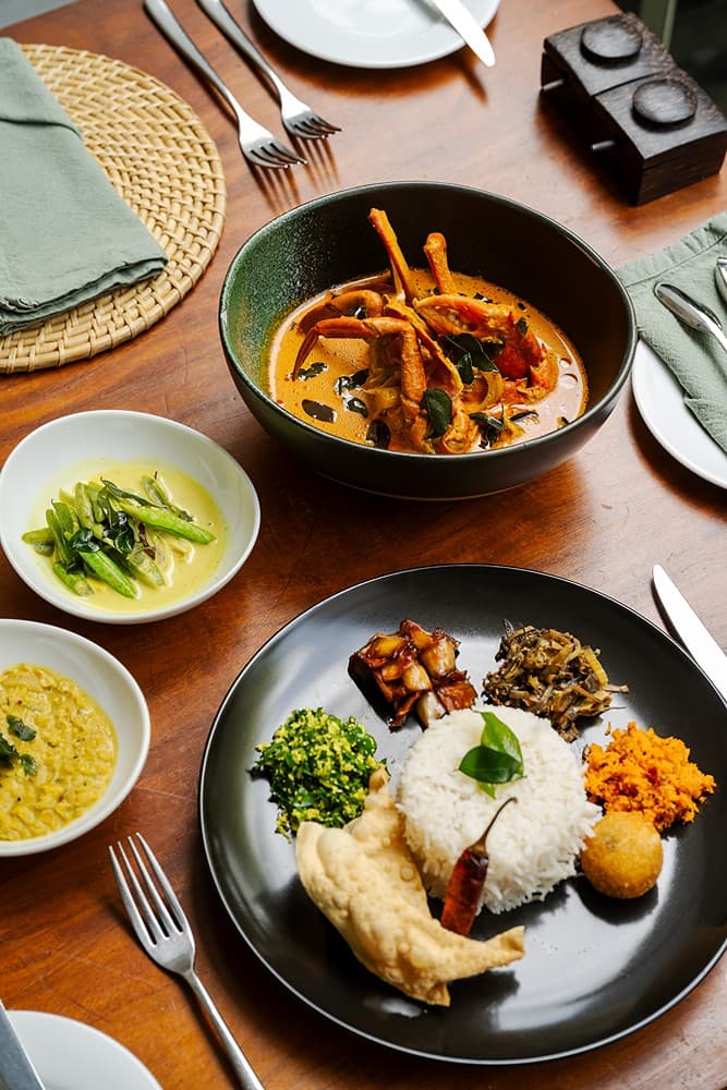 Fort Bazaar Galle curry spread with multiple dishes