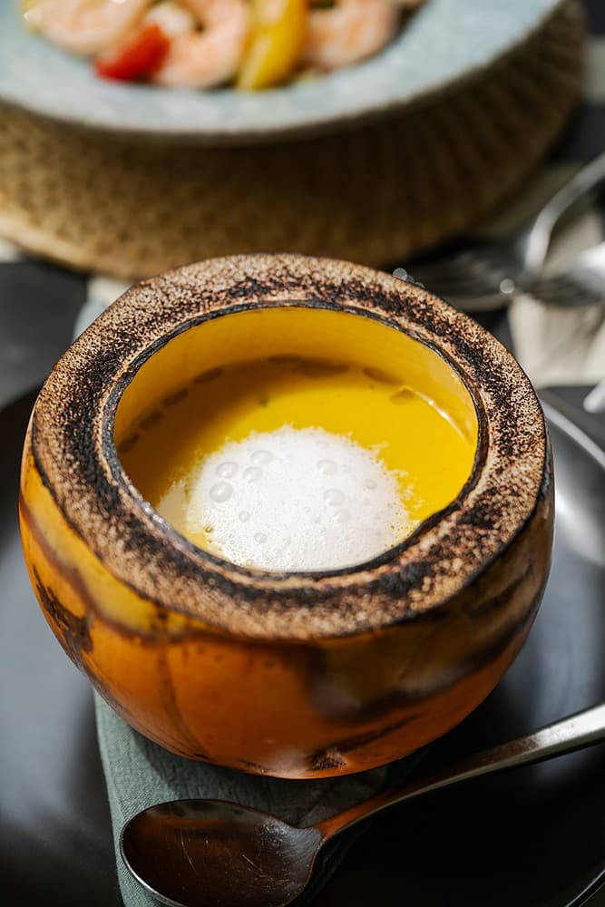 Fort Bazaar Galle curry served in a clay pot
