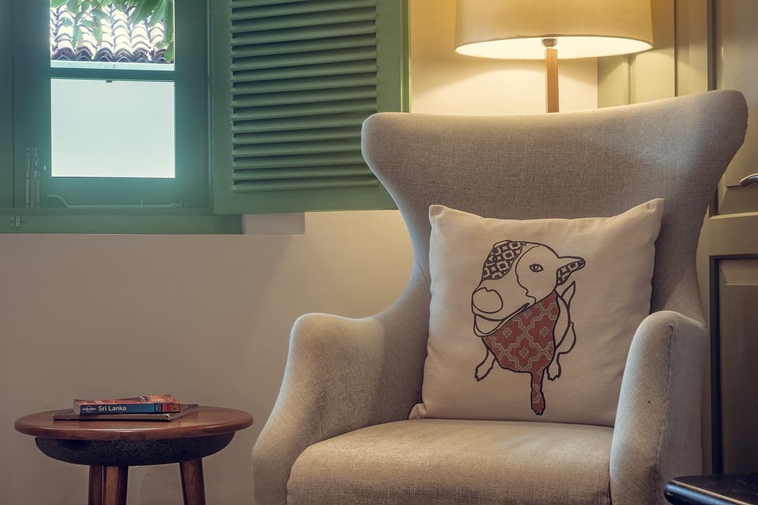 Fort Bazaar Galle Bazaar bedroom armchair corner