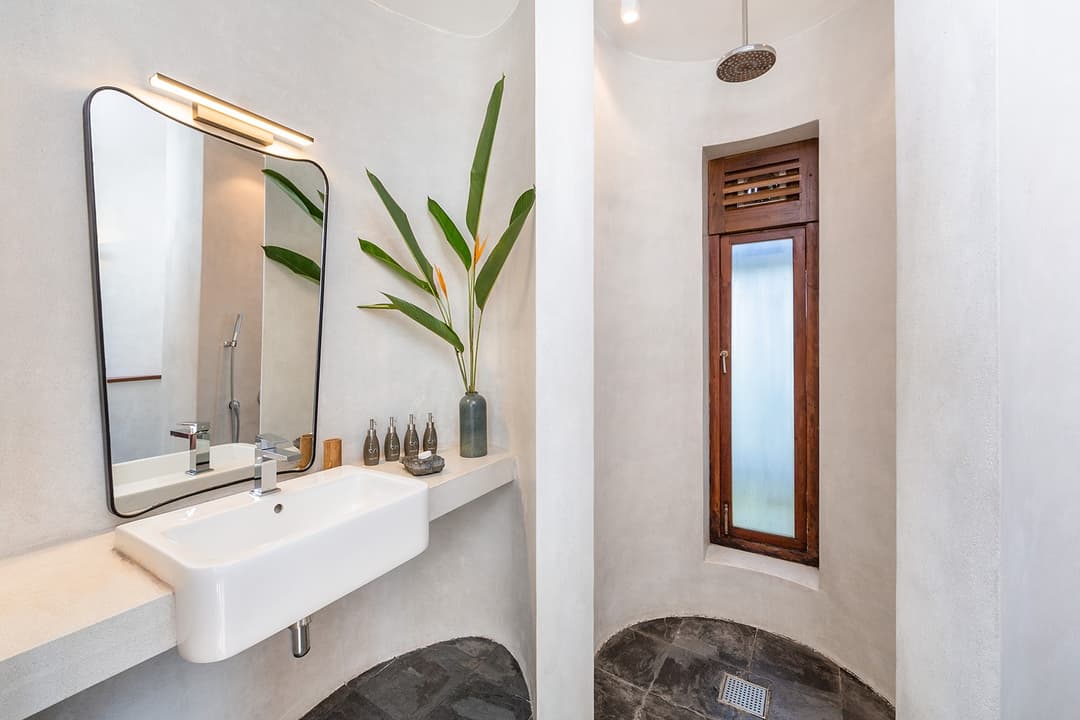 Tri Ahangama Water Tower bathroom double sink