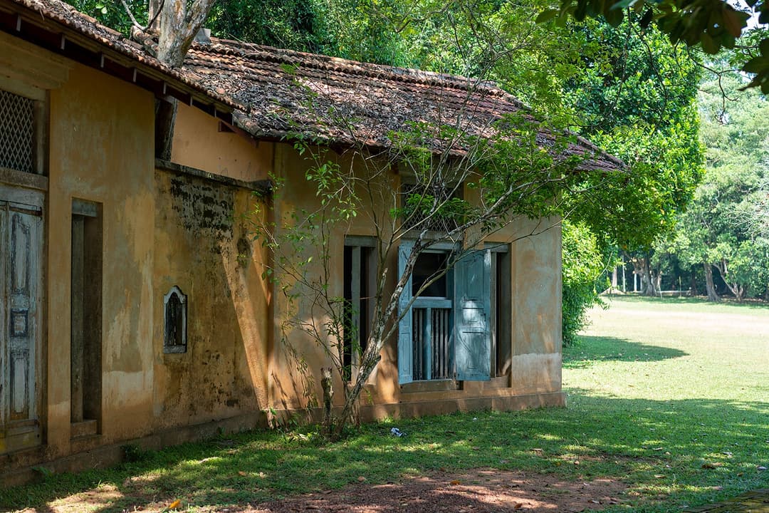 Lunuganga Cinnamon Hill exterior cottage