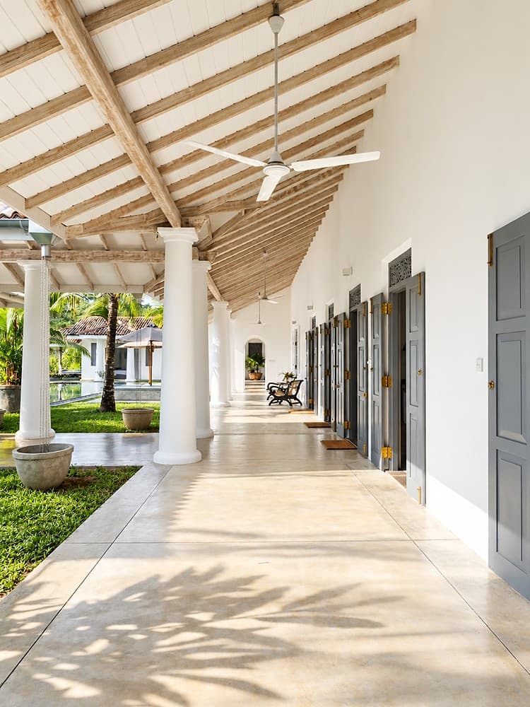 Ahangama corridor colonnade with doors