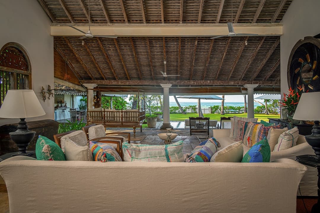 Habaraduwa living pavilion with sofa and palm view