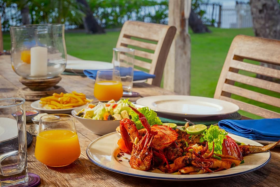 Habaraduwa breakfast table with crab dish