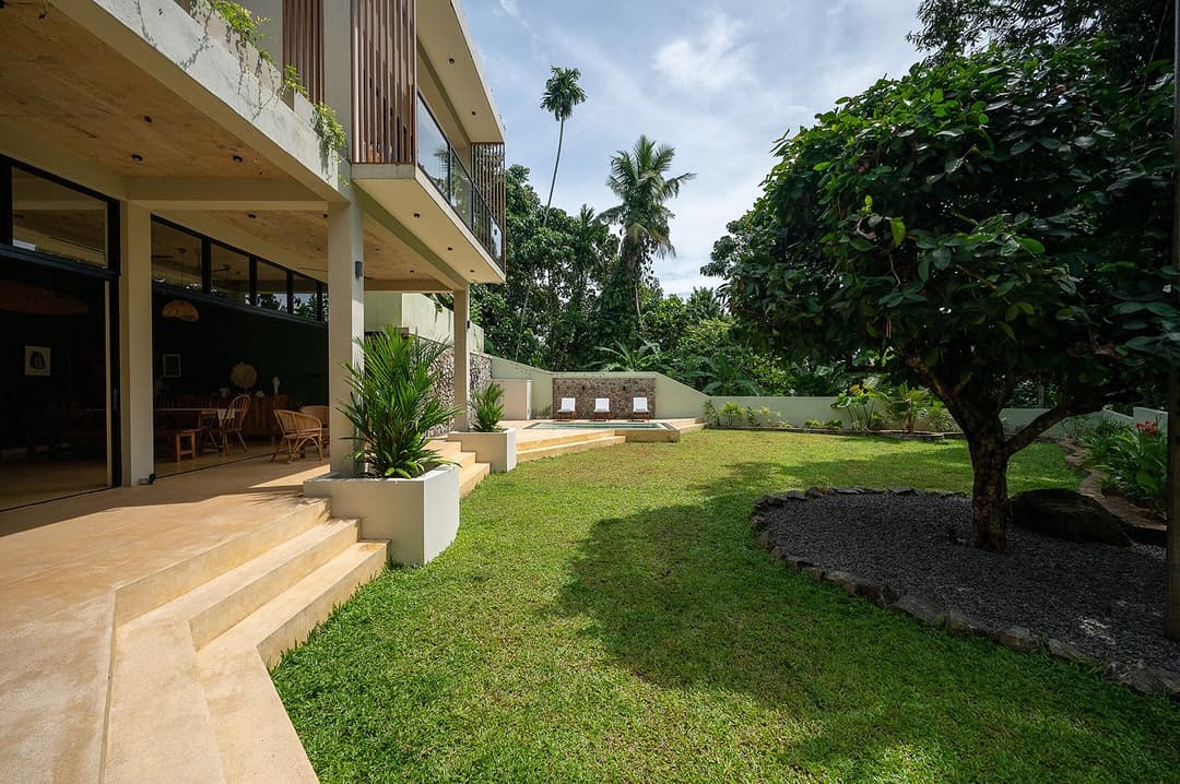 Kanda House Talpe exterior house pool and garden