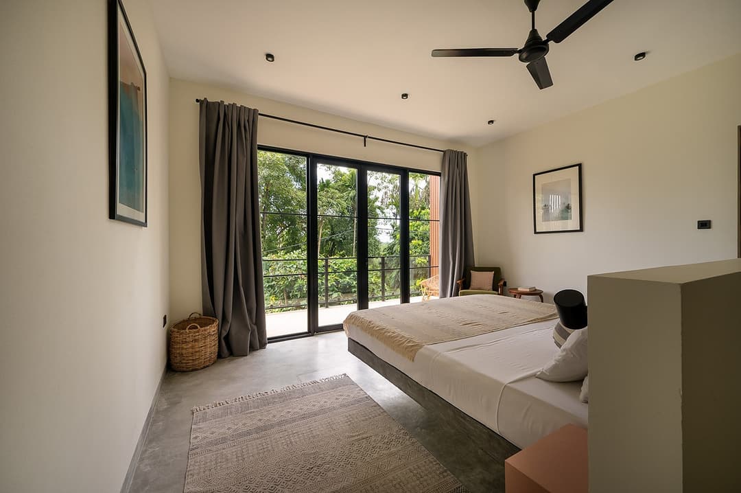 Talpe bedroom with bed interior