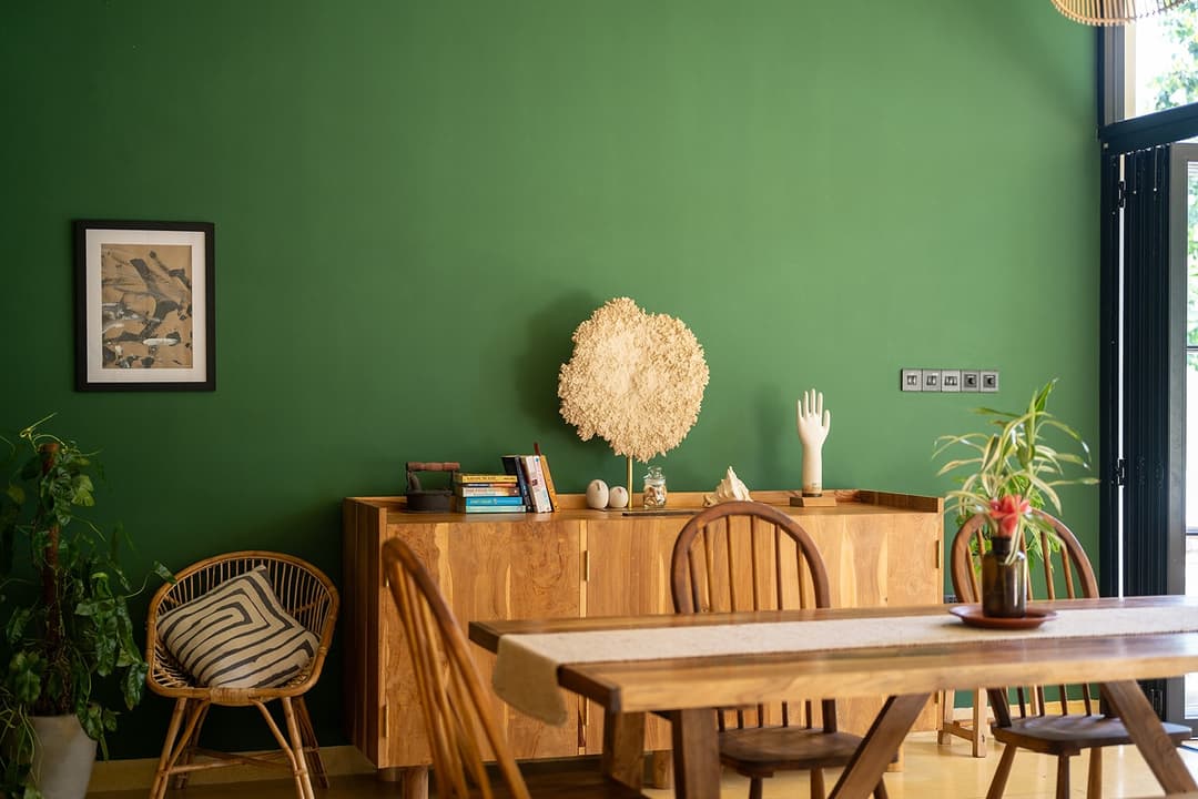 Talpe dining room green wall detail