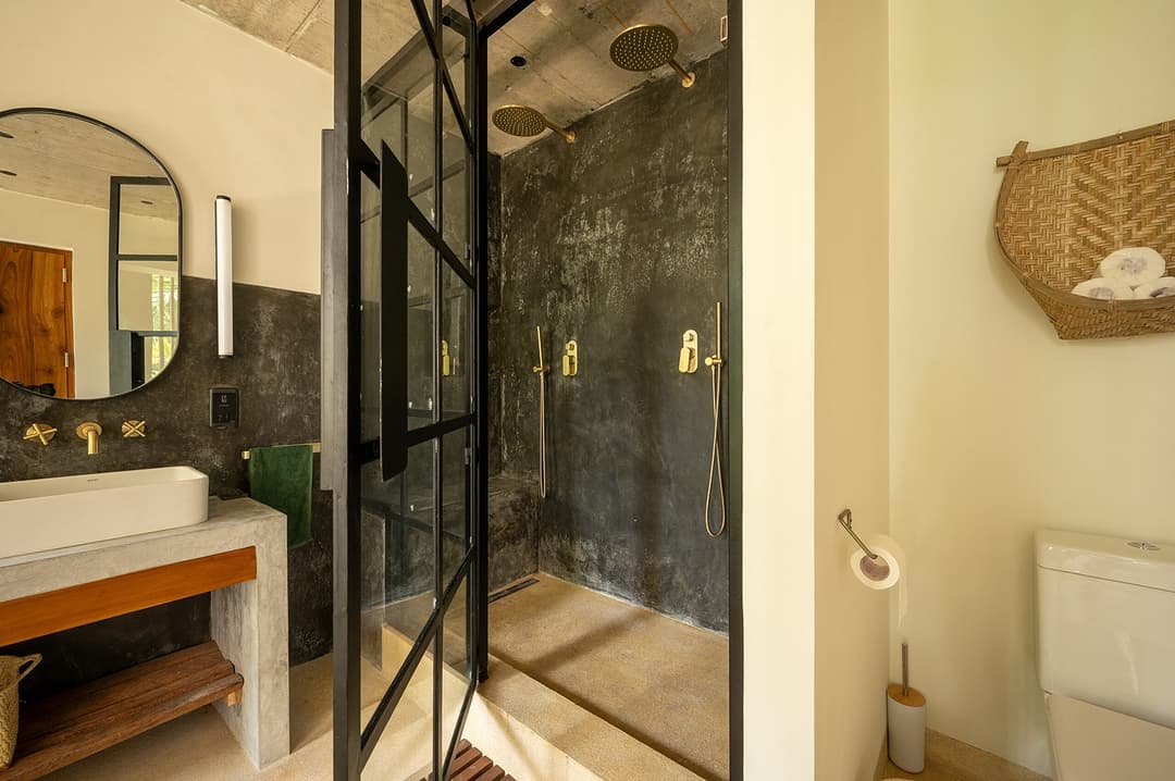 Talpe outdoor shower stone interior