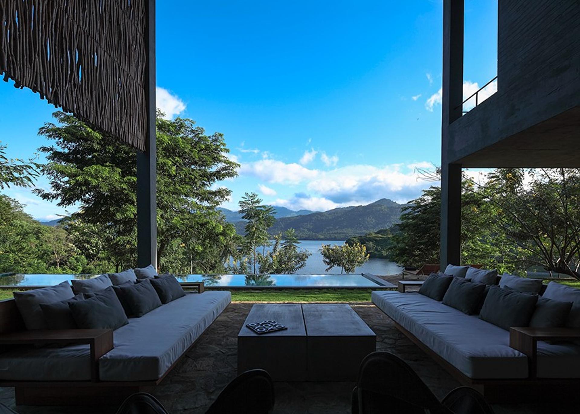 Digana lounge sofa with lake view