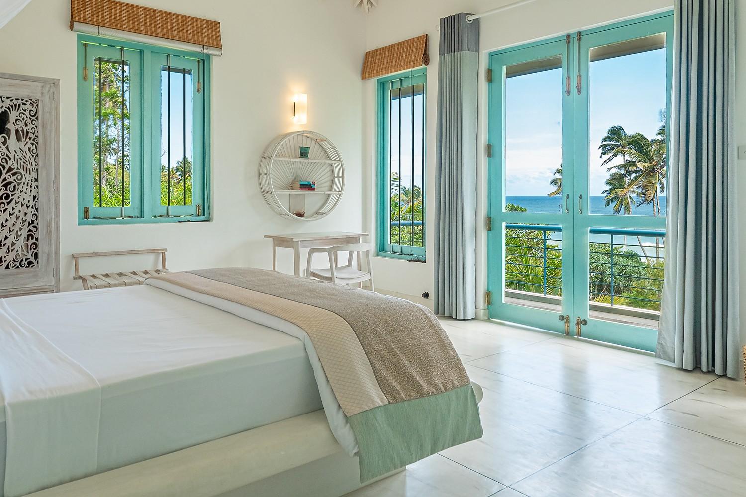 Bedroom mint green wide, Villa Monara Tangalle