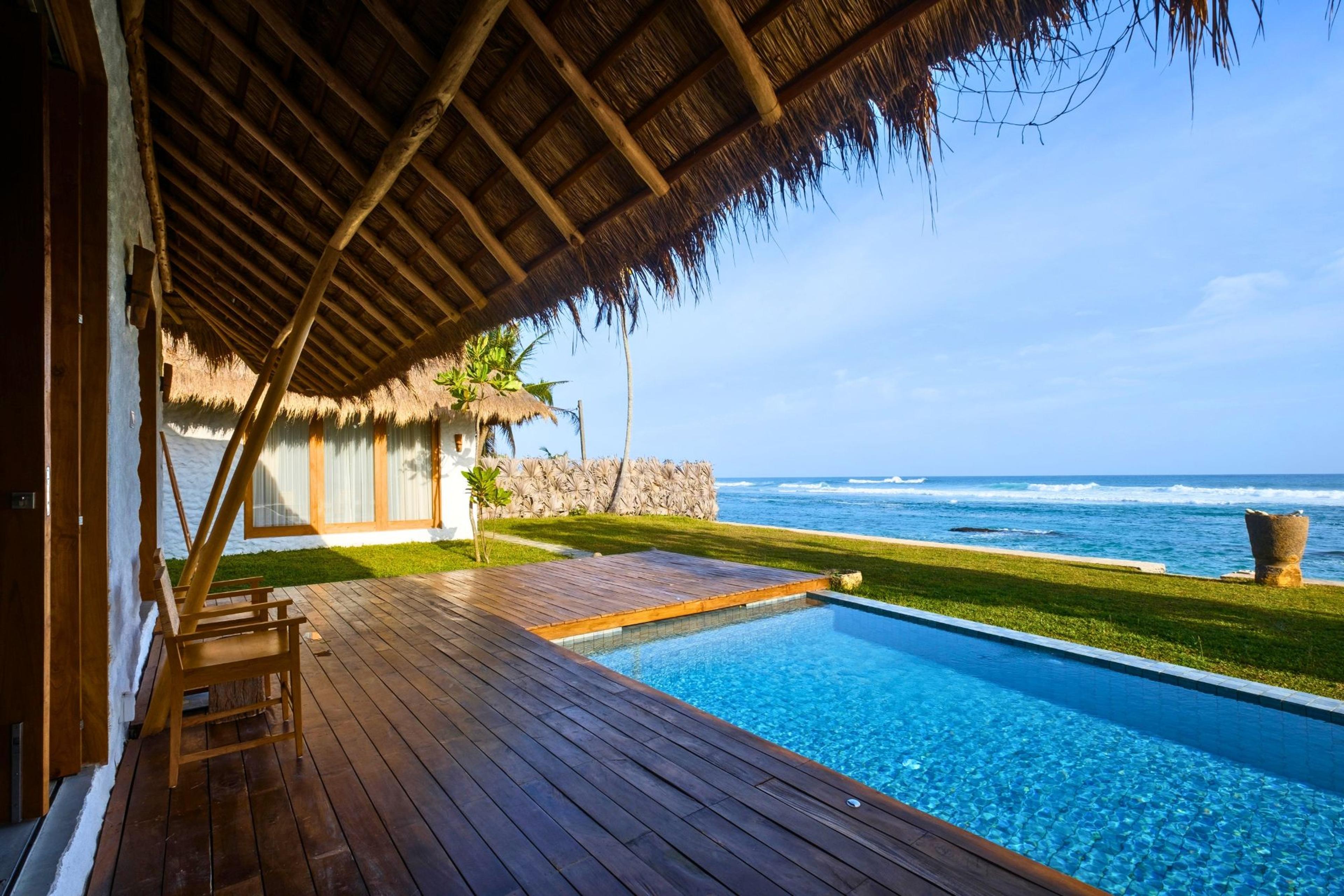 Private pool villas in Sri Lanka